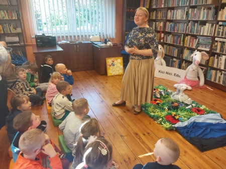 Przedszkolaki w Bibliotece Miejskiej w Radlinie