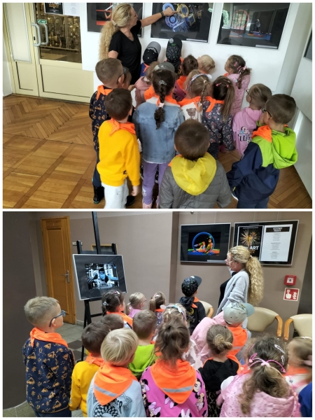 Przedszkolaki oglądają wystawę