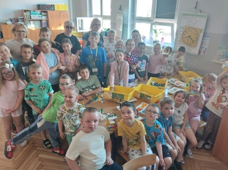 Przedszkolaki z gr. Liski odwiedziły uczniów z klasy III c ZSSA w ramach innowacji pedagog